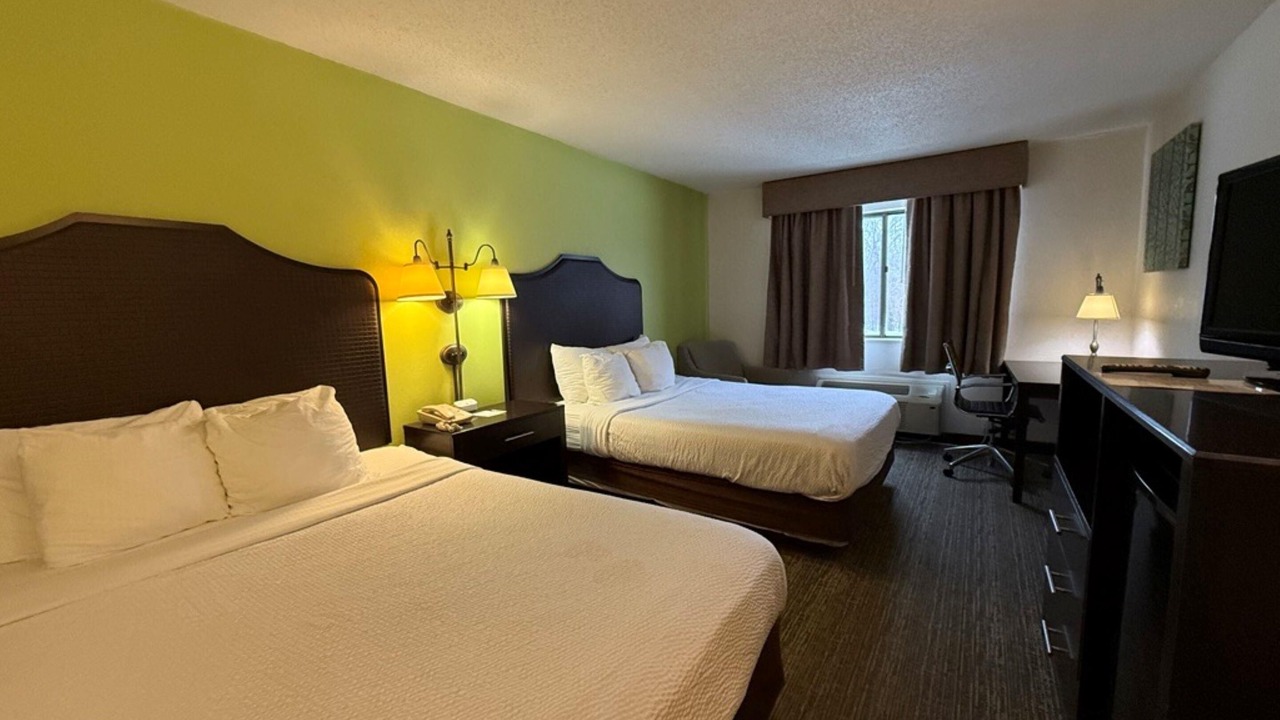 Photo of Bedroom in Grove City