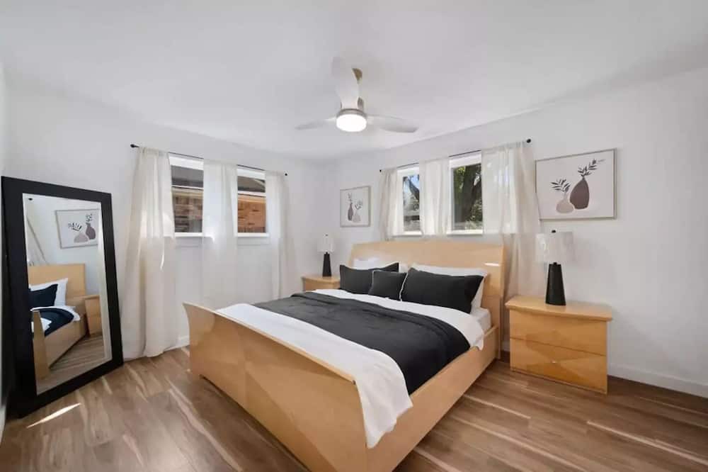Photo of Bedroom in White Rock Hills