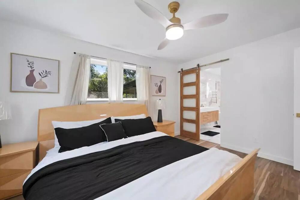 Photo of Bedroom in White Rock Hills