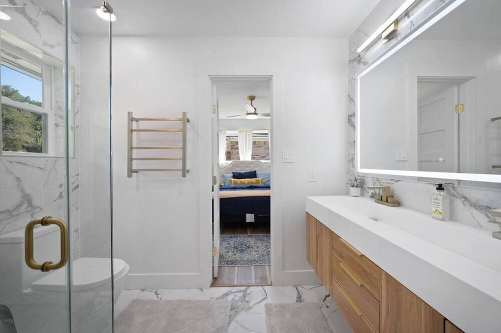 Photo of Bathroom in White Rock Hills