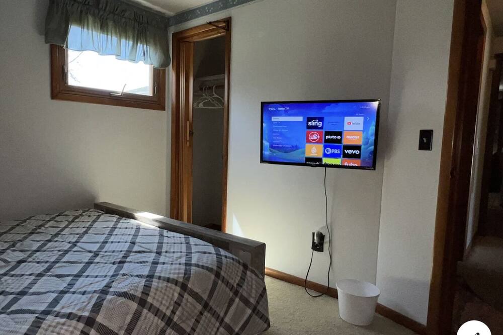 Photo of Bedroom in Williamsville