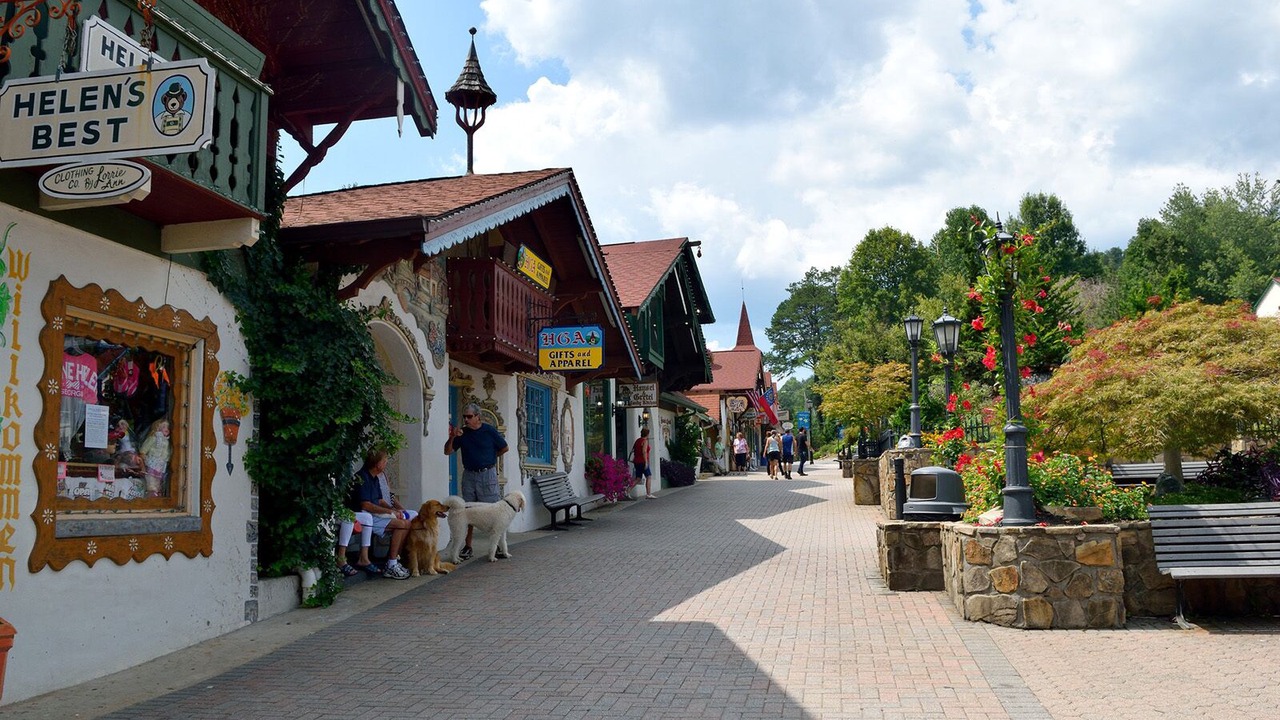 Photo of Others in Clarkesville