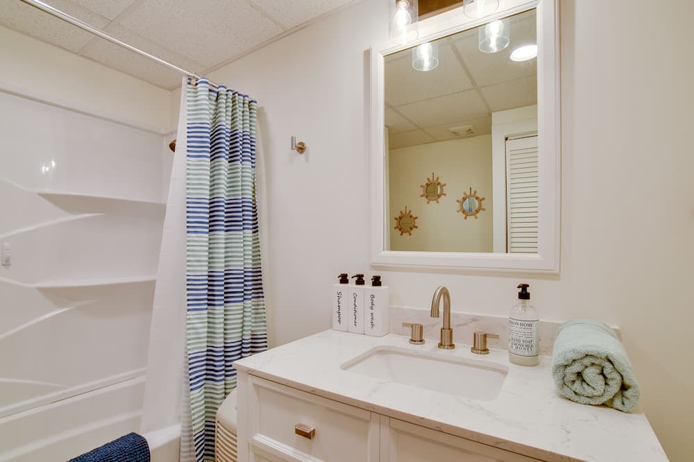 Photo of Bathroom in Hammondsport