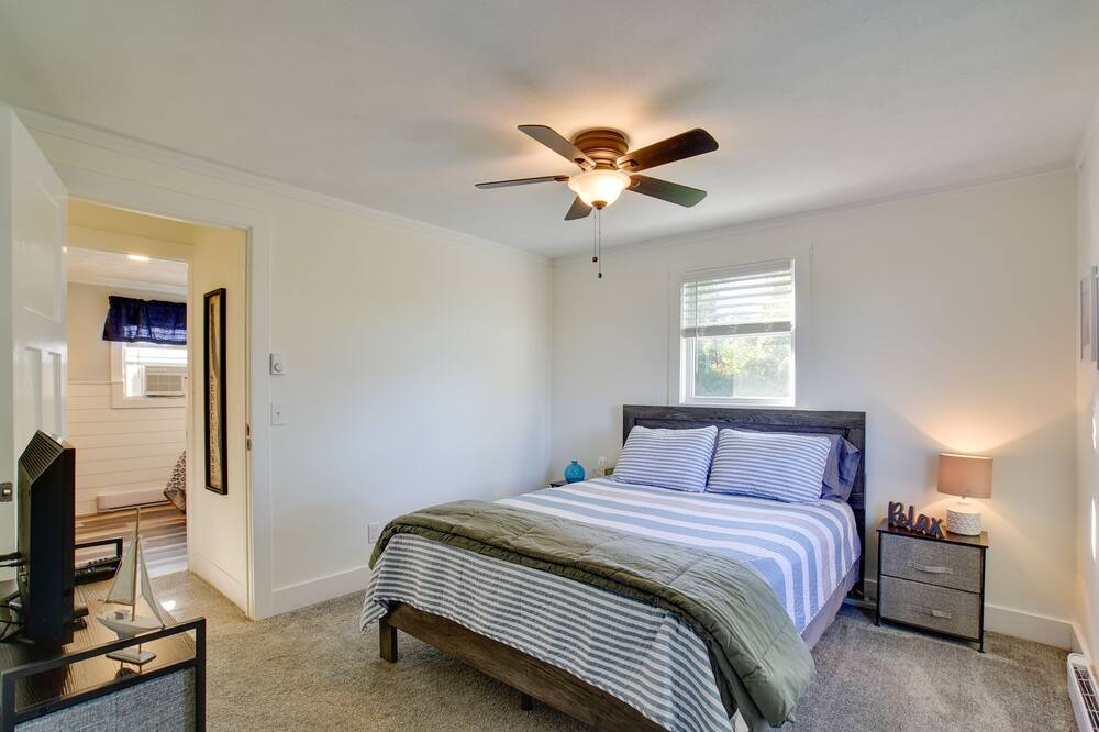 Photo of Bedroom in Hammondsport