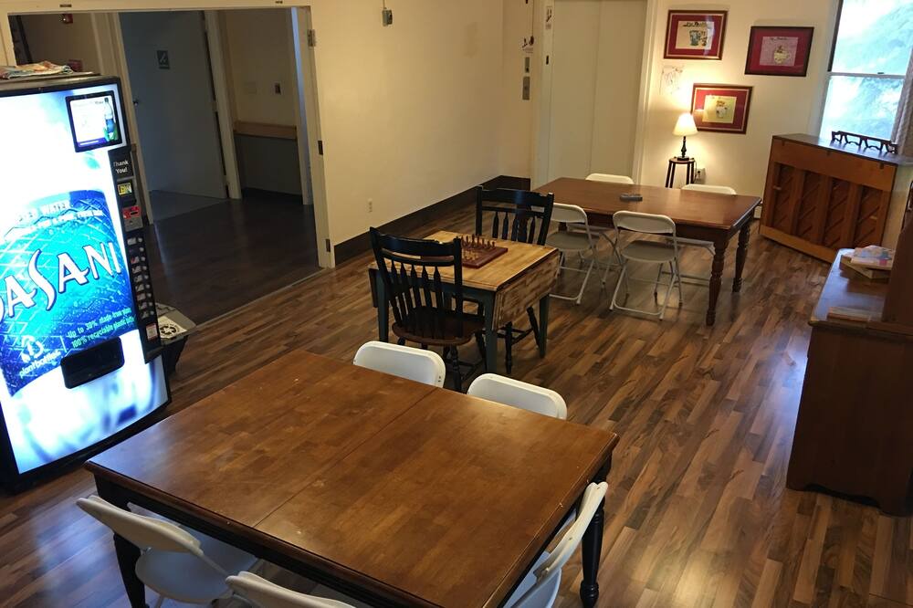 Photo of Bedroom in Ellsworth