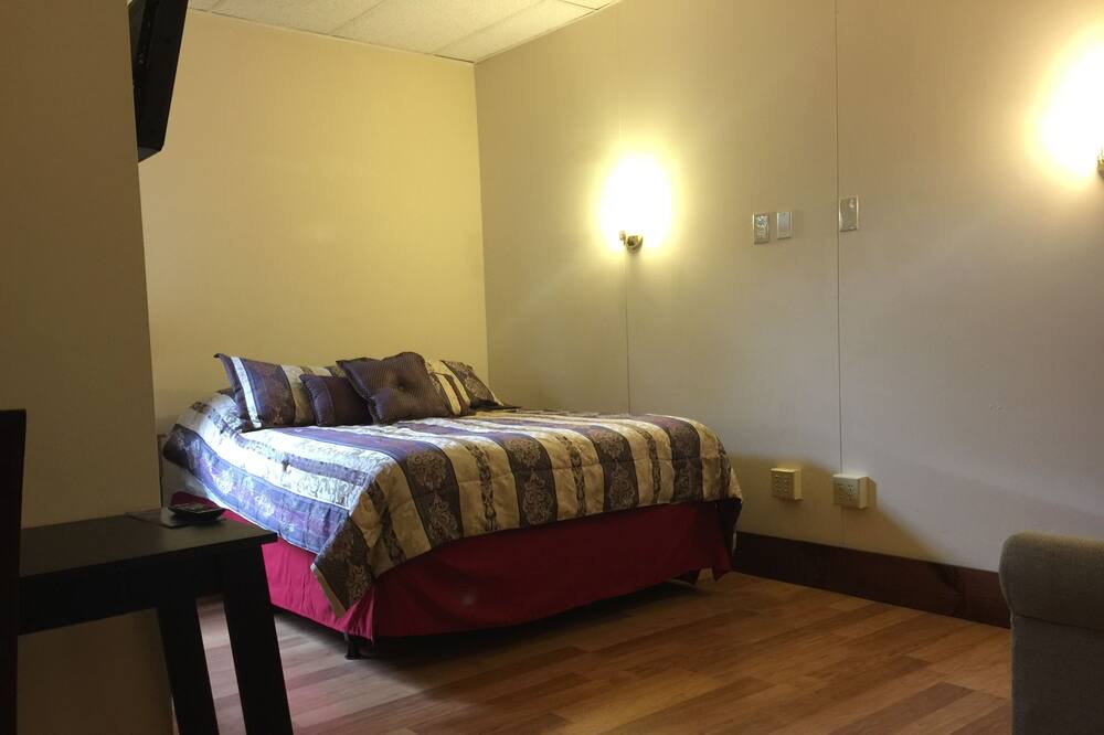Photo of Bedroom in Ellsworth