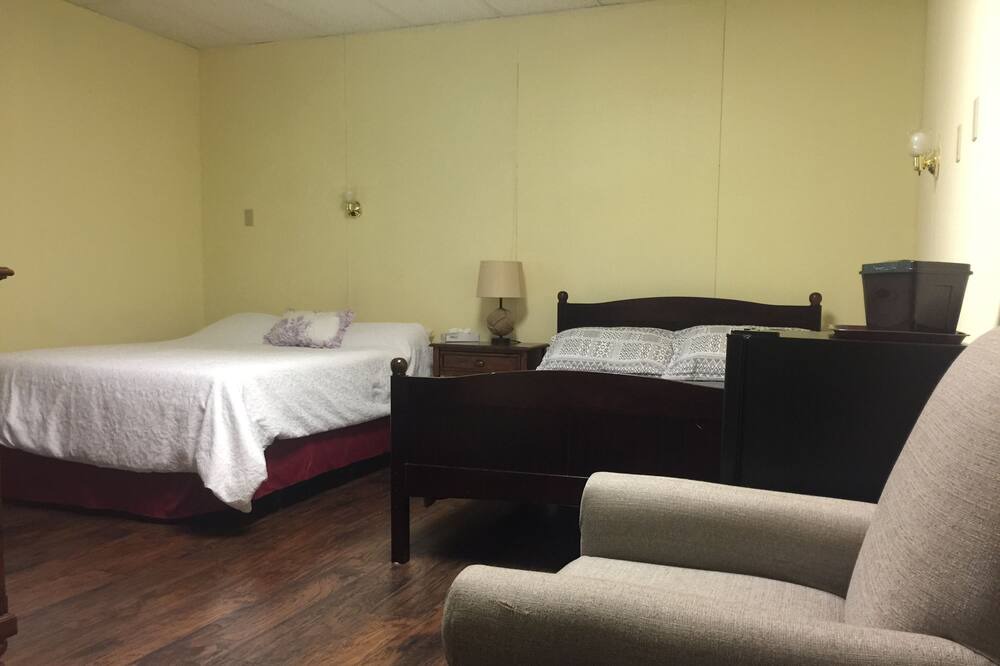 Photo of Bedroom in Ellsworth