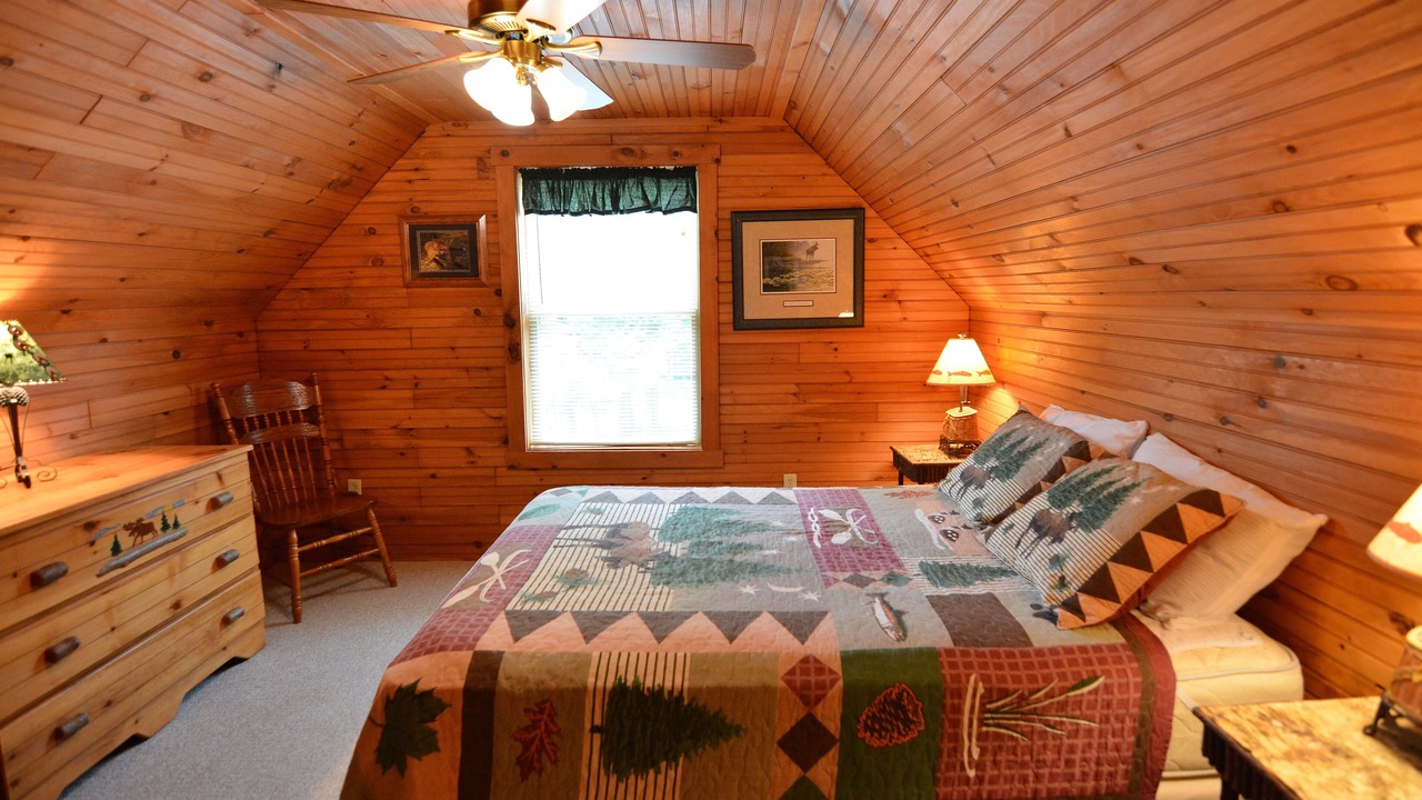 Photo of Bedroom in Inlet