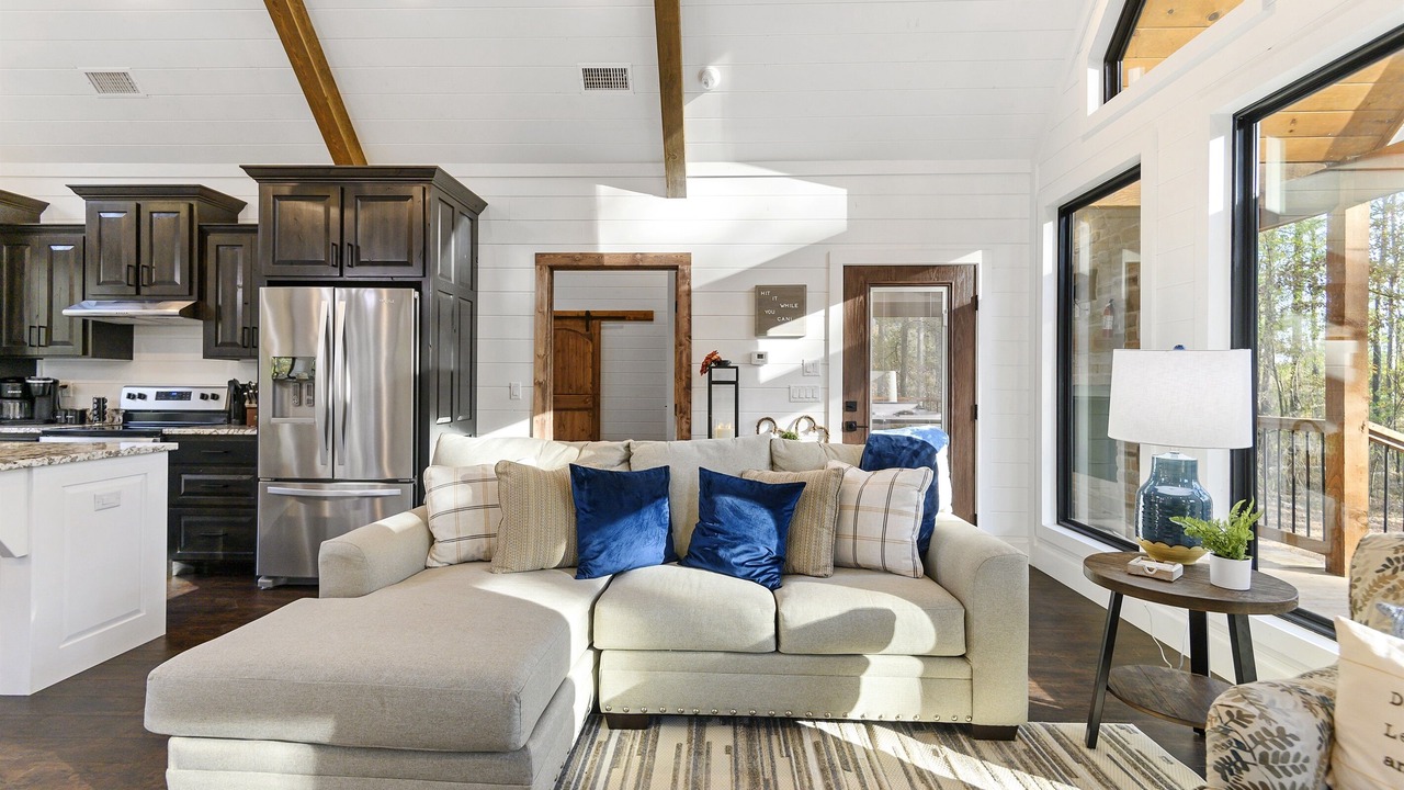 Photo of Livingroom in Hochatown
