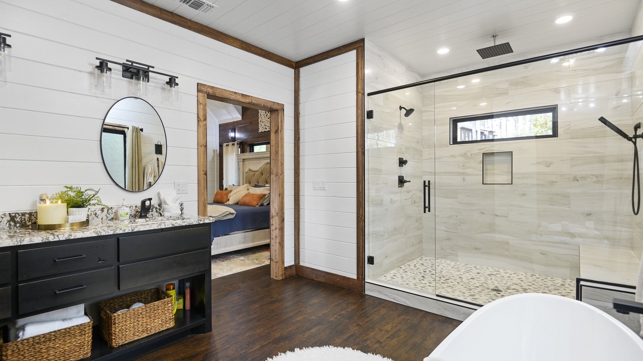 Photo of Bathroom in Hochatown