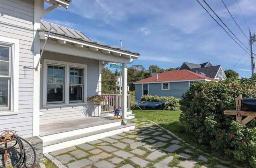 Photo of Patio Balcony in Peaks Island