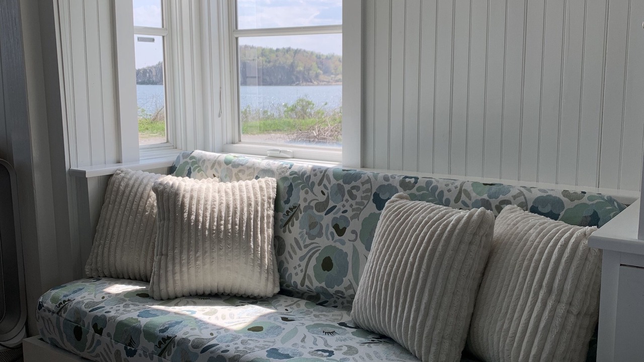 Photo of Livingroom in Peaks Island