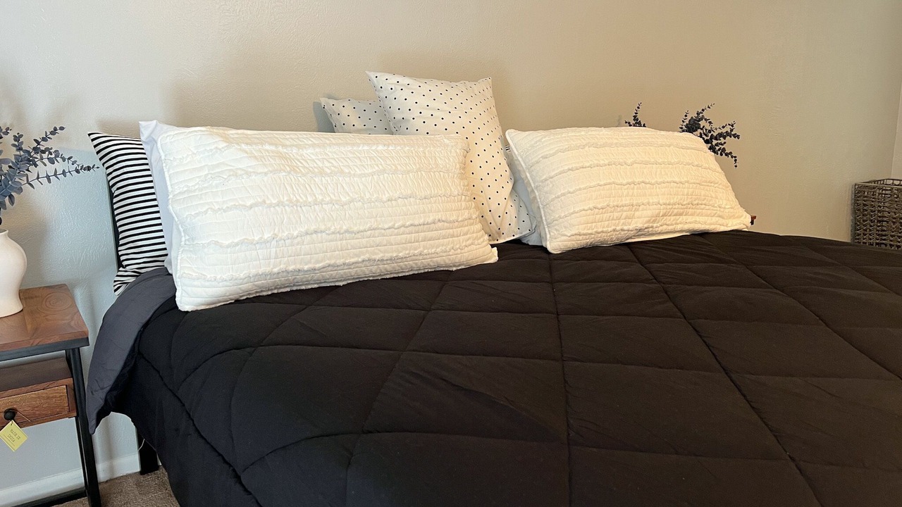 Photo of Bedroom in South Side