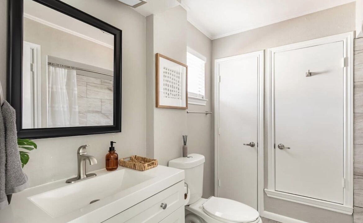 Photo of Bathroom in Lakewood Heights