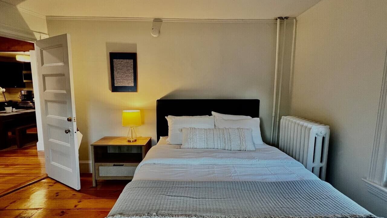 Photo of Bedroom in Pond Cove