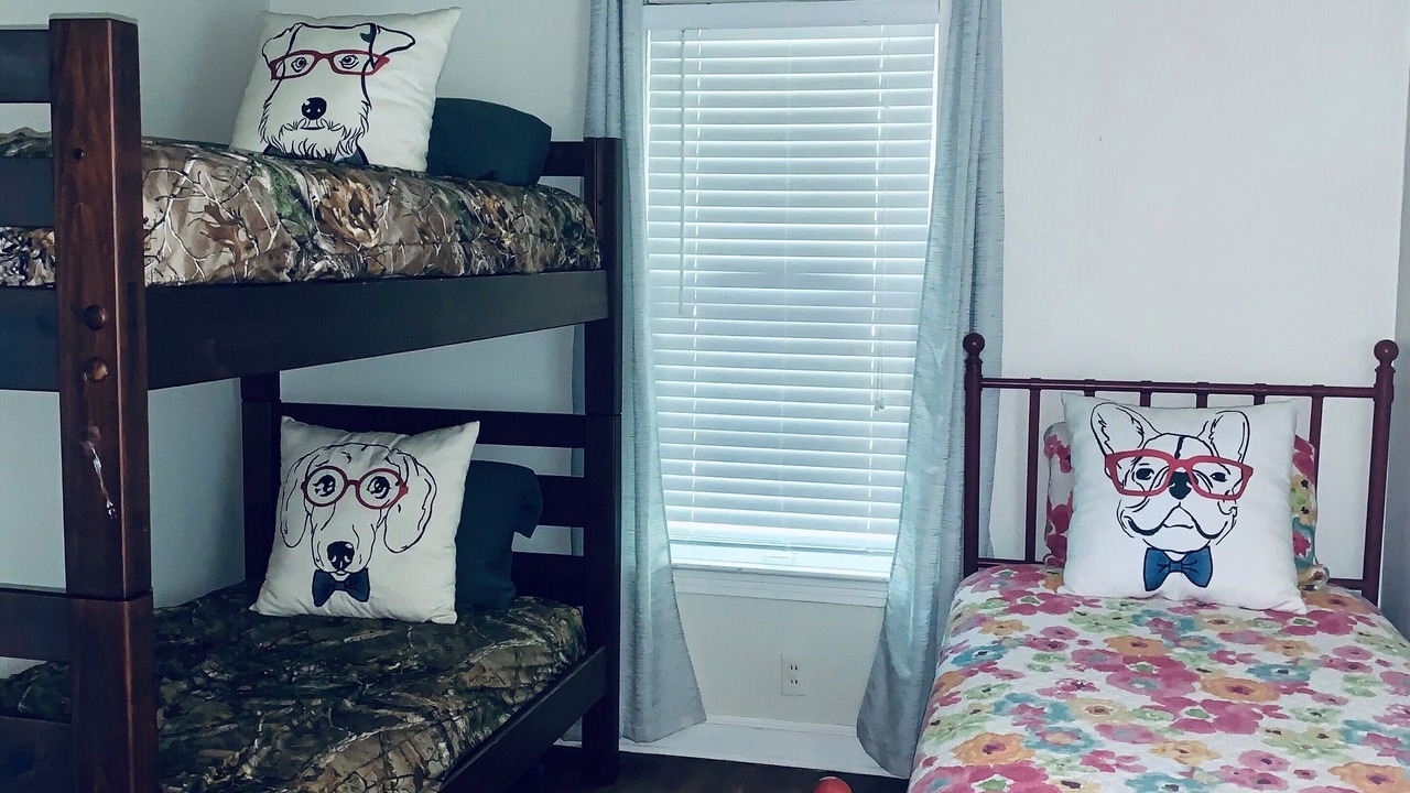 Photo of Bedroom in Broadmoor