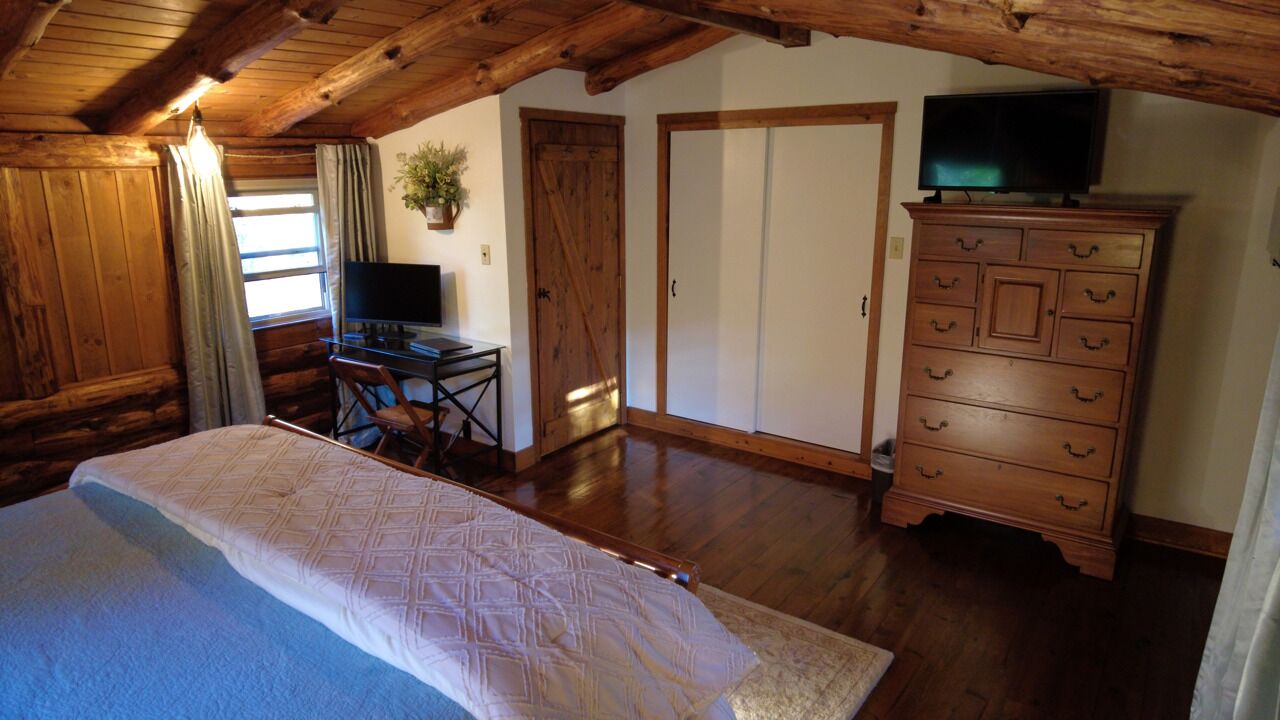 Photo of Bedroom in Branchton
