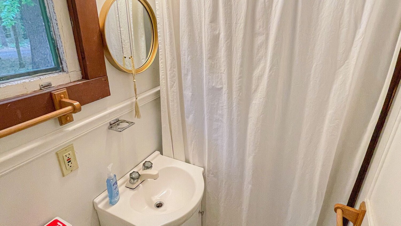 Photo of Bathroom in Corinth