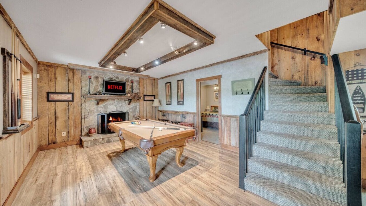 Photo of Bedroom in Hiawassee