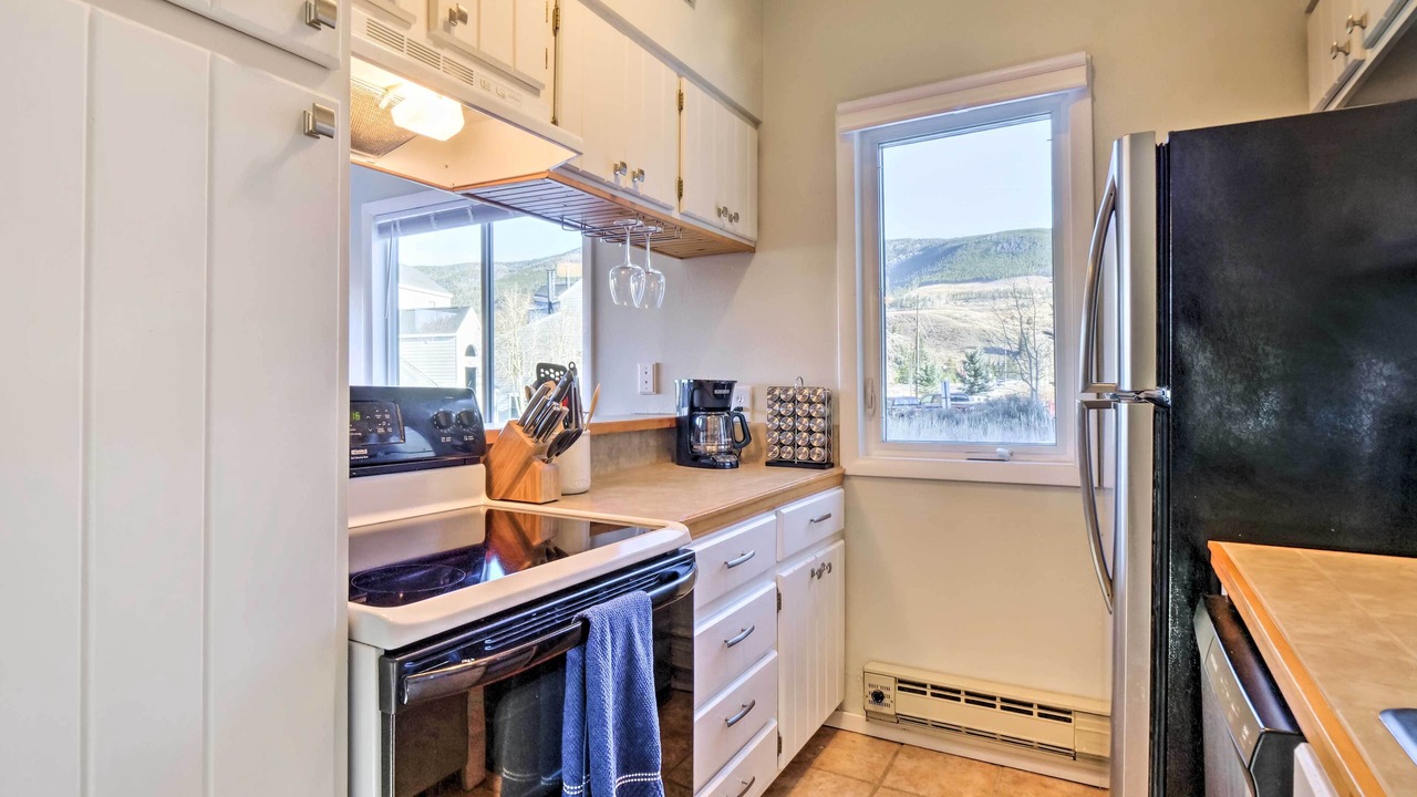 Photo of Kitchen in Summit Cove