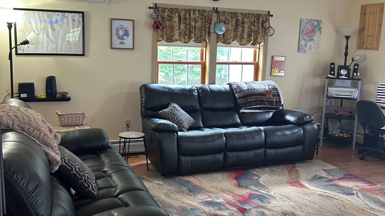 Photo of Livingroom in Hancock