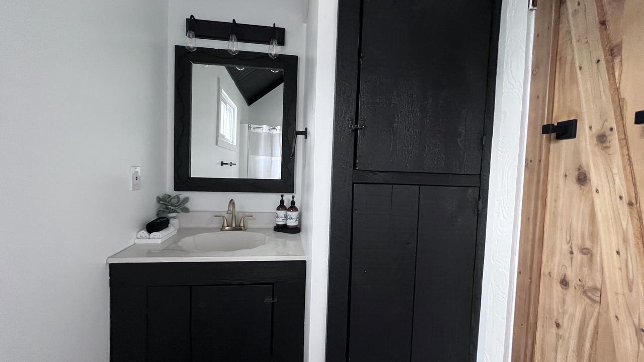 Photo of Bathroom in Conneaut Lakeshore