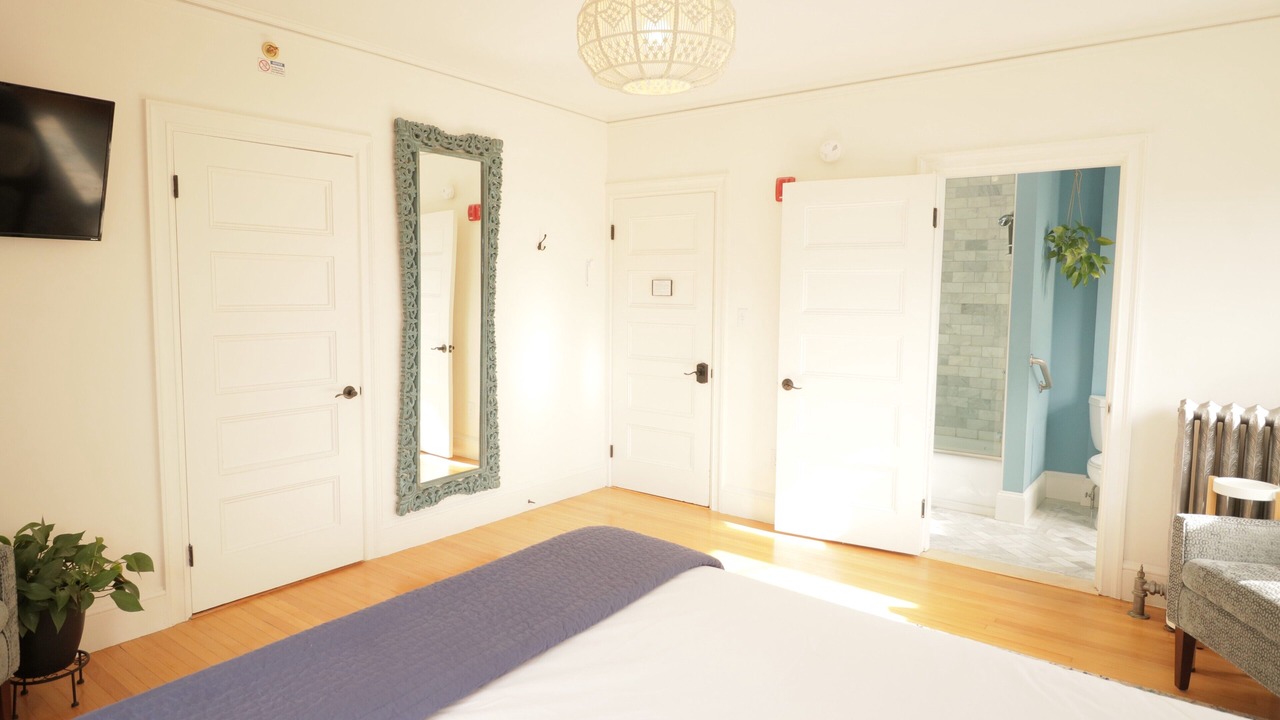 Photo of Bedroom in West End