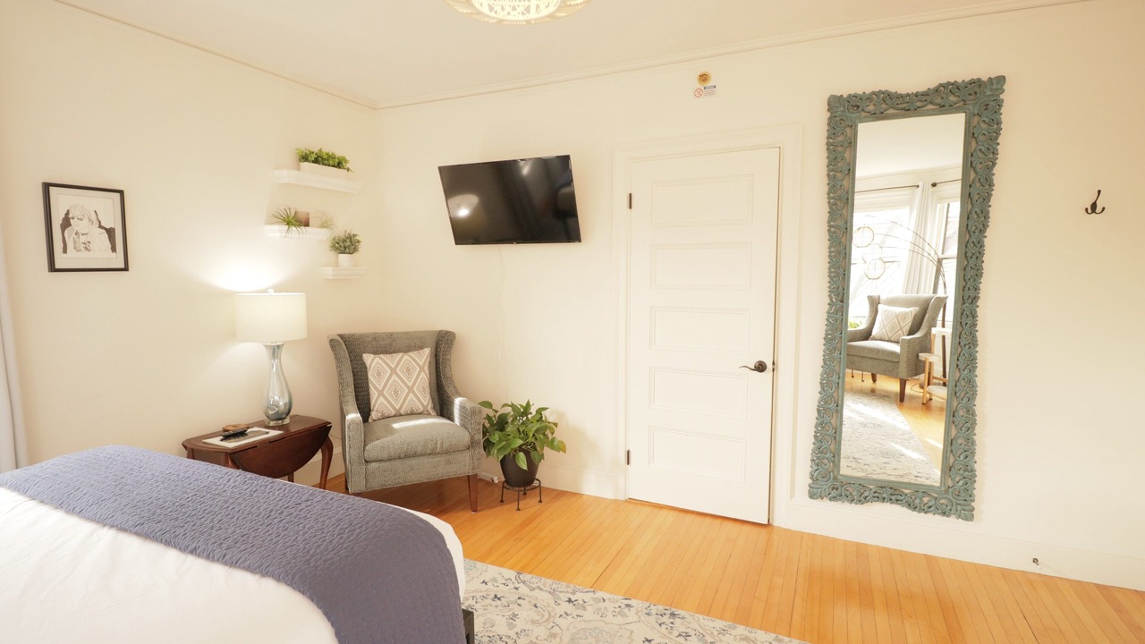 Photo of Bedroom in West End