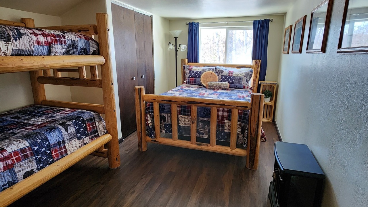 Photo of Bedroom in Kalifornsky