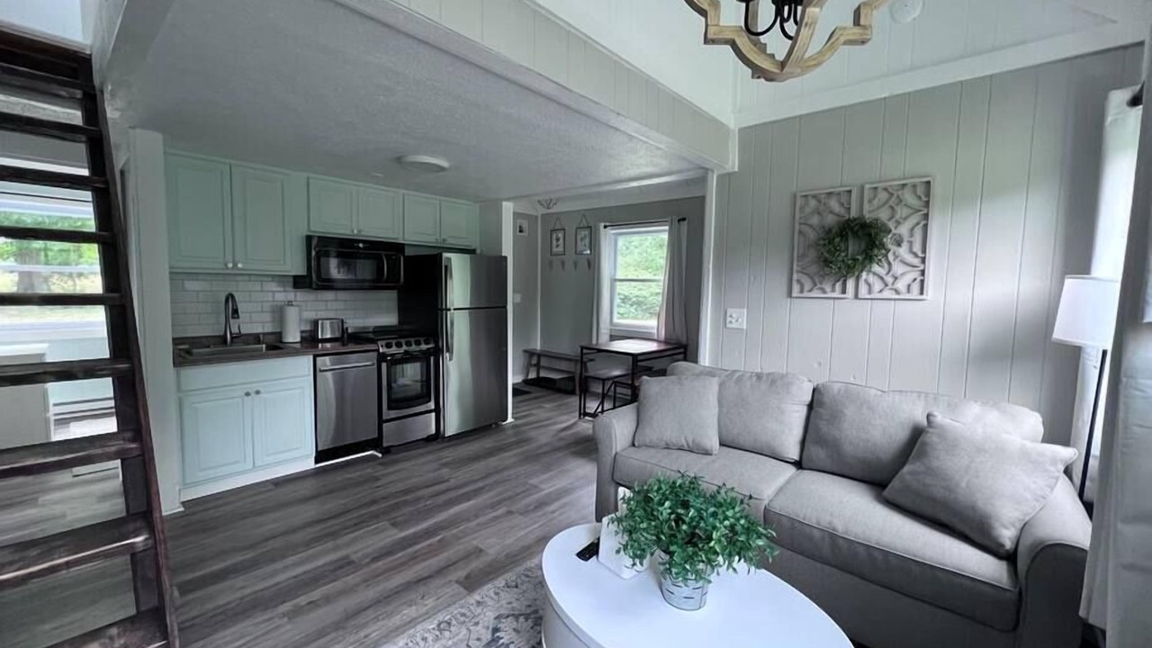 Photo of Bedroom in Conneaut Lakeshore