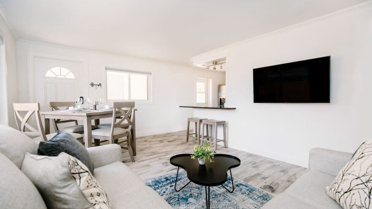 Photo of Livingroom in Naples Park