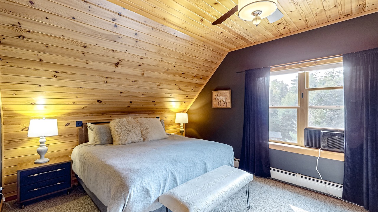 Photo of Bedroom in Rumford Center