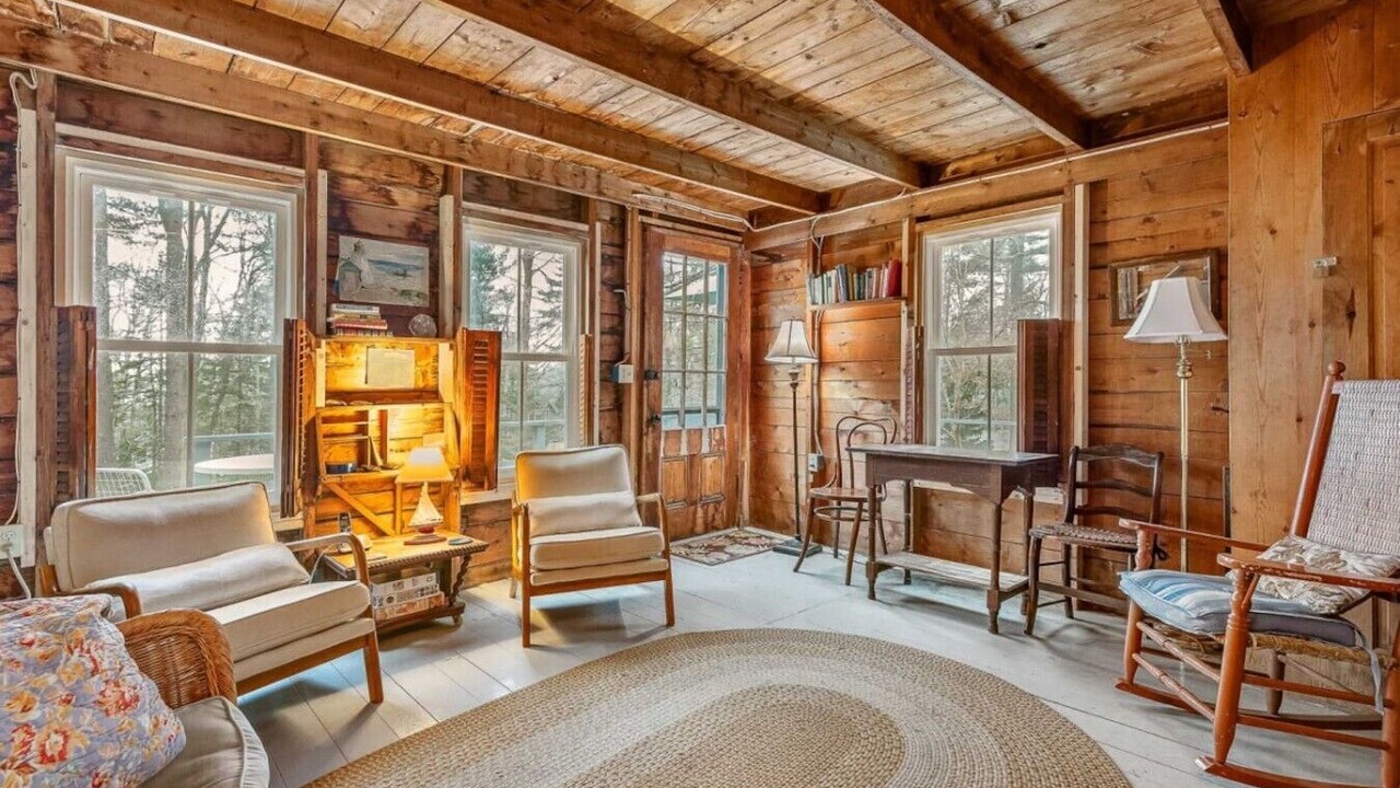 Photo of Livingroom in Bayville