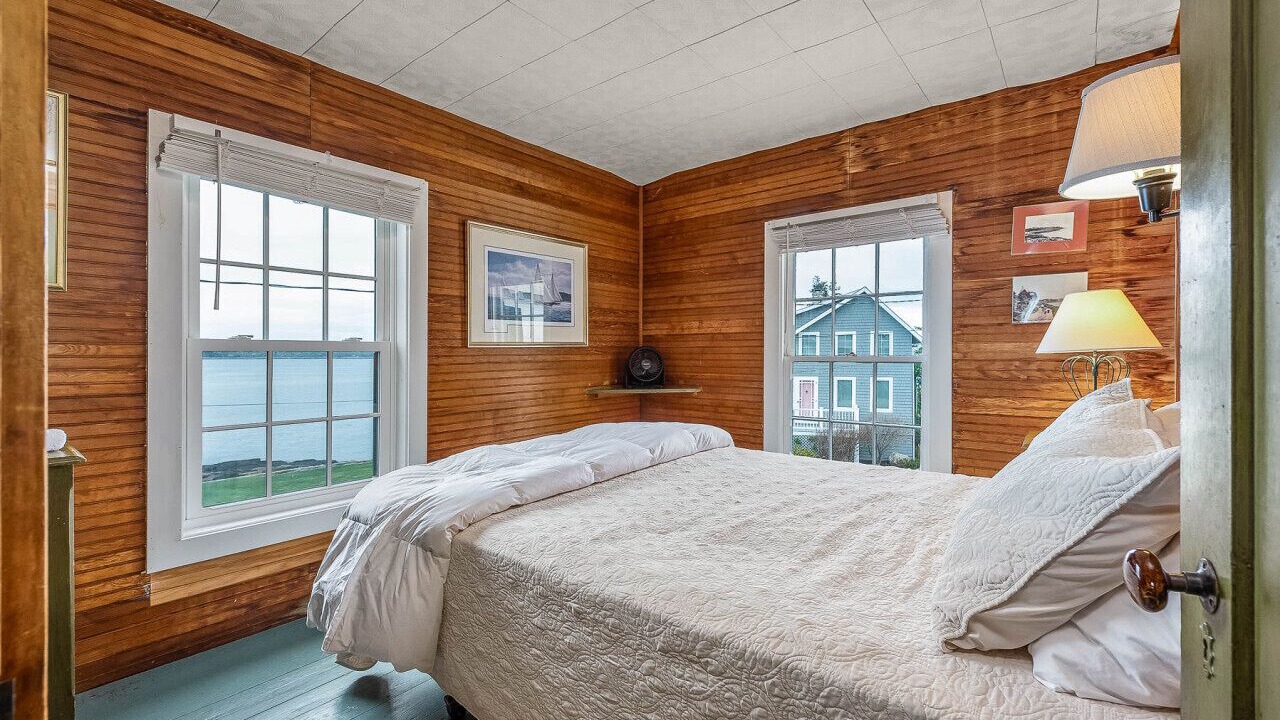 Photo of Bedroom in Ocean Point