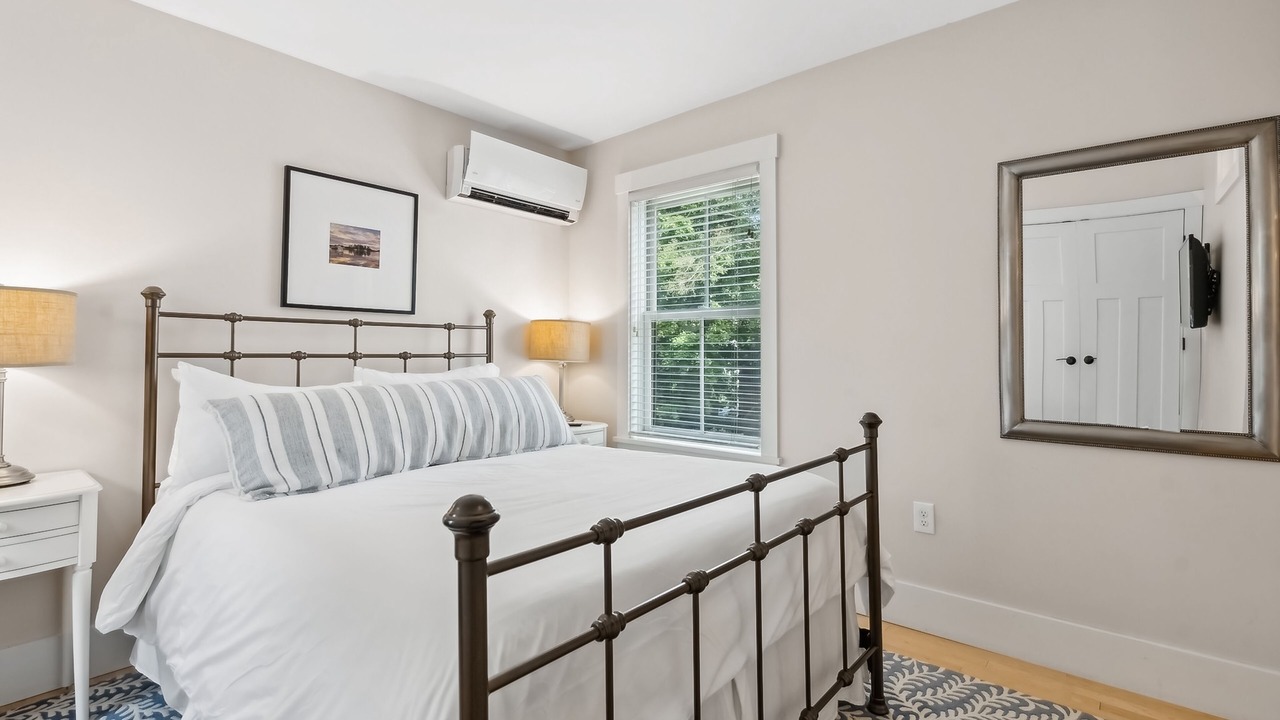 Photo of Bedroom in West End