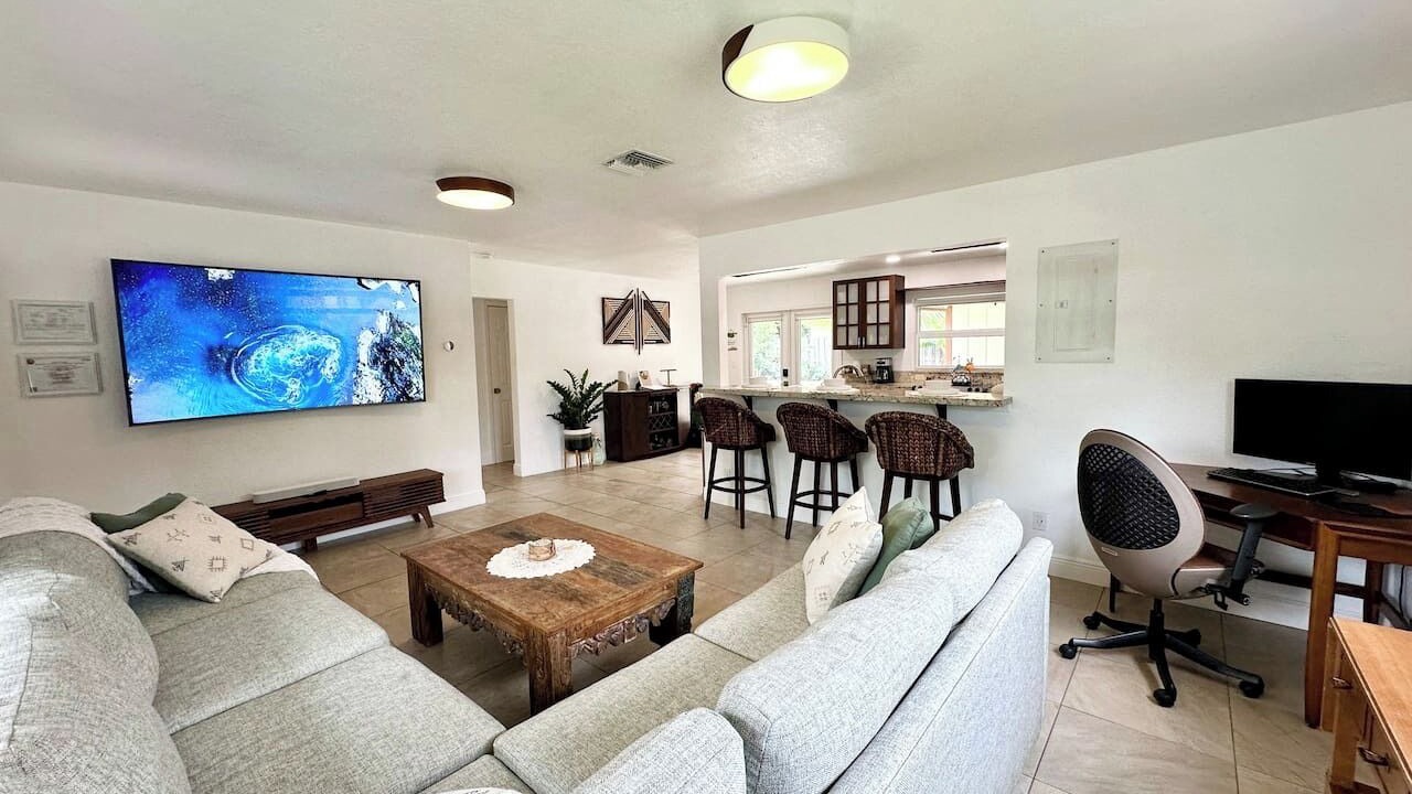 Photo of Livingroom in Poinsettia Heights