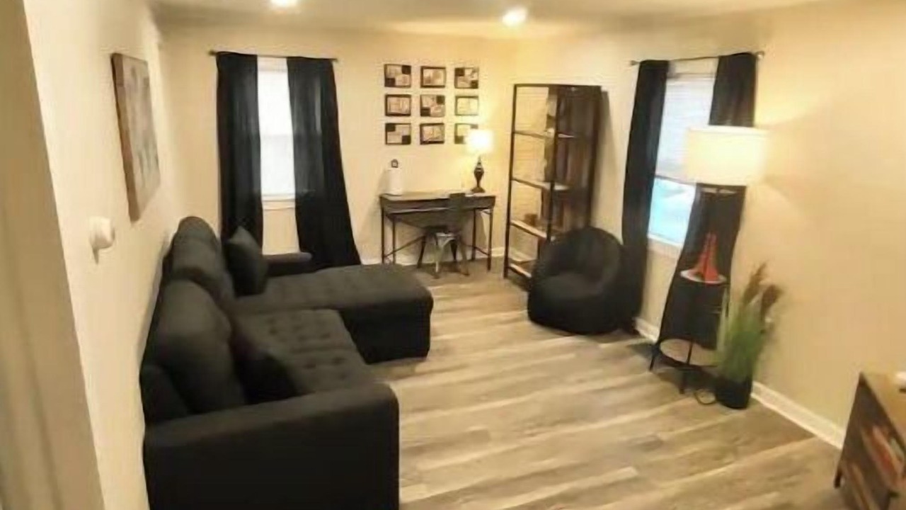Photo of Livingroom in West Seneca
