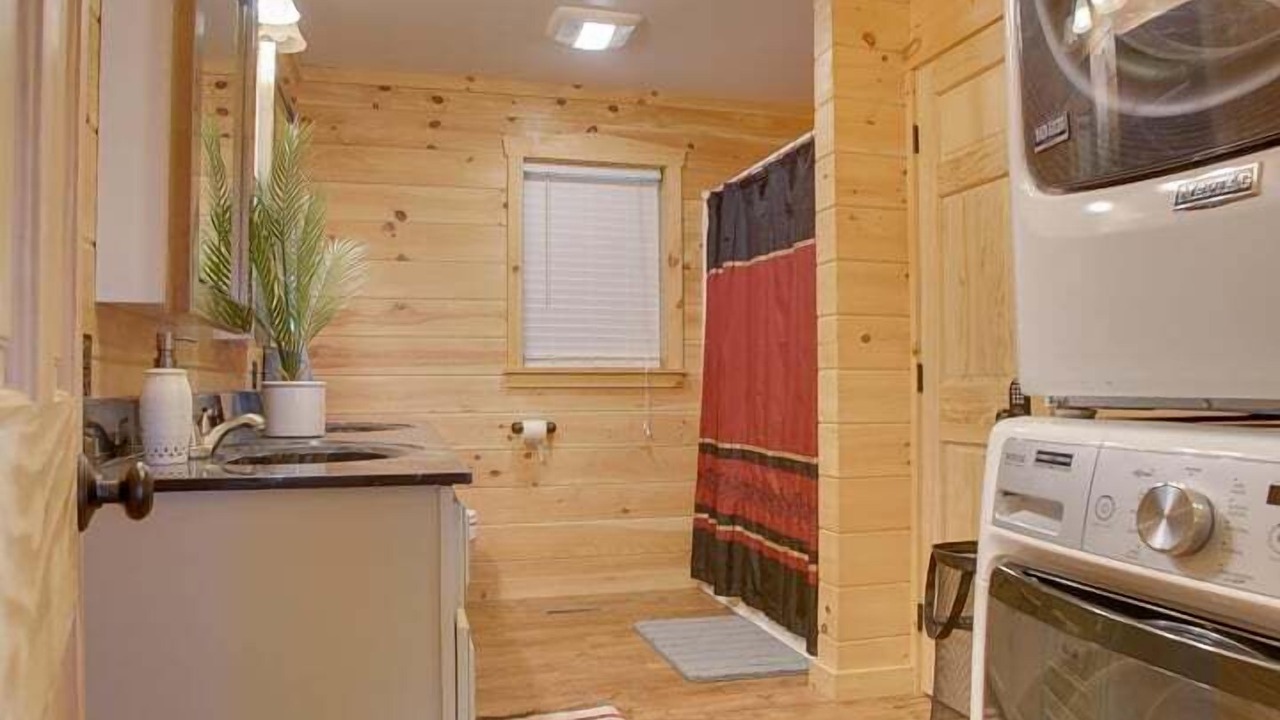 Photo of Bathroom in Woodland