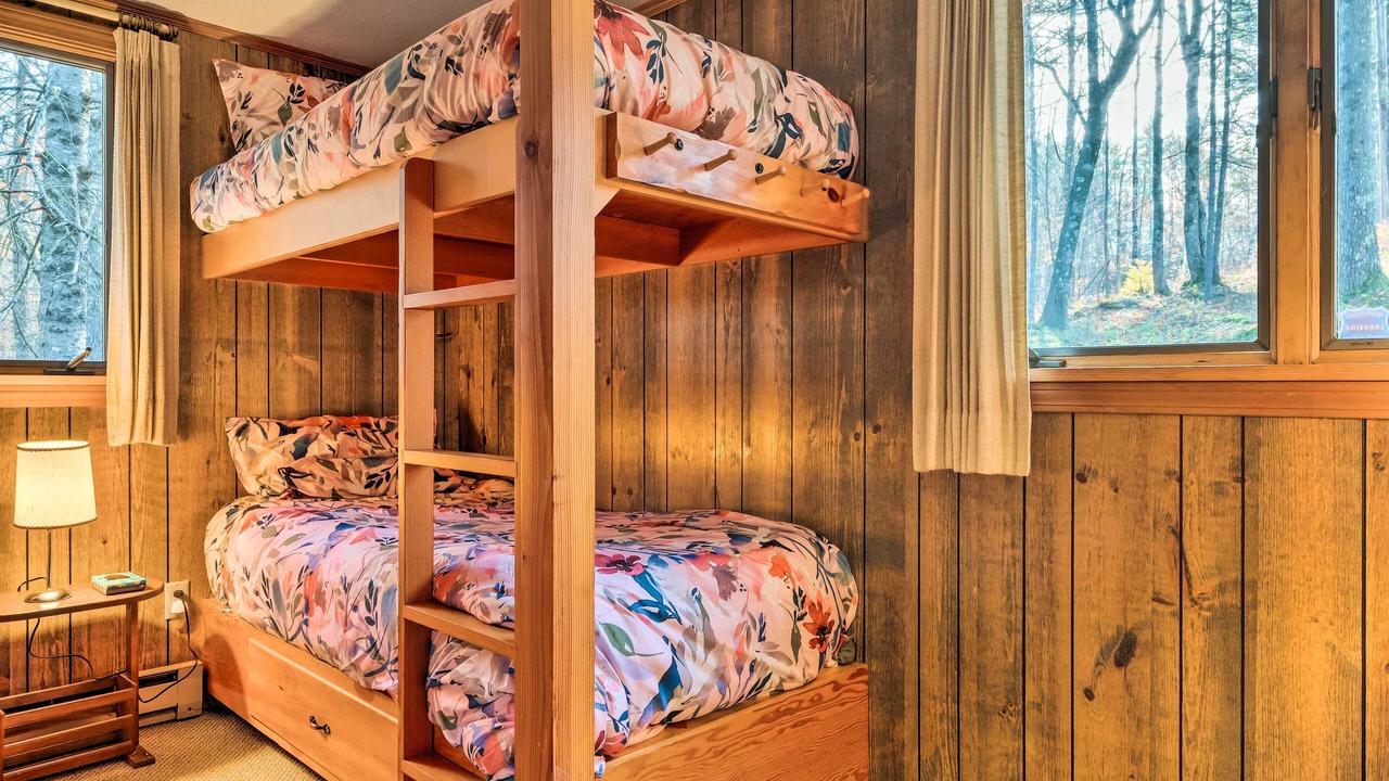 Photo of Bedroom in Conway