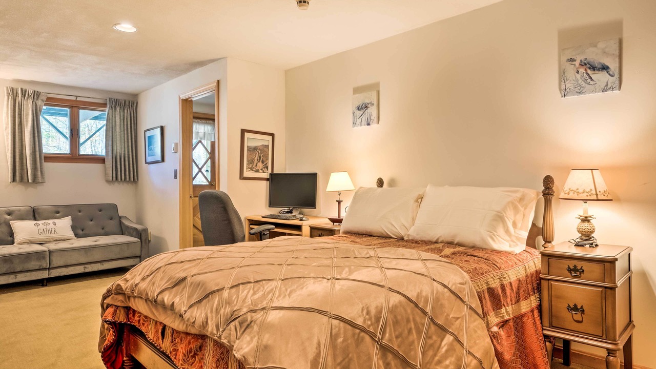 Photo of Bedroom in Conway