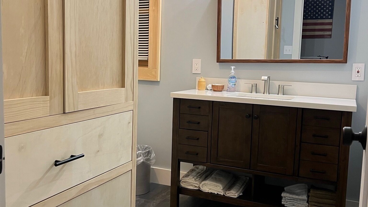 Photo of Bathroom in Abbot