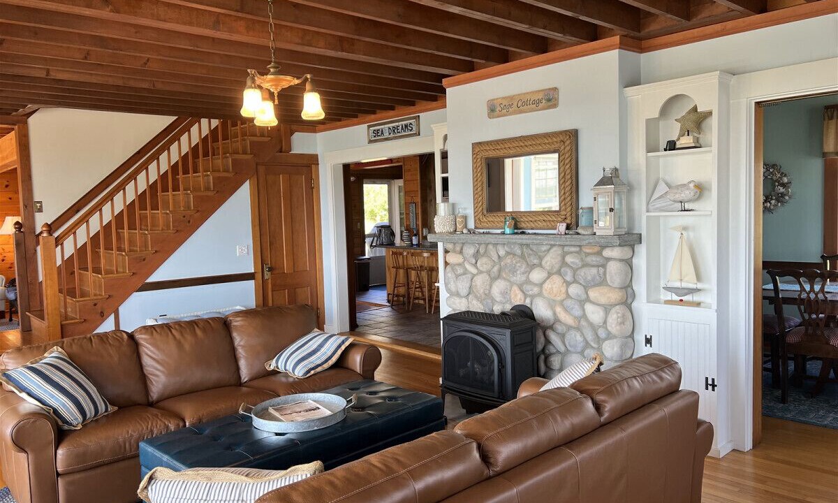 Photo of Livingroom in Ocean Point