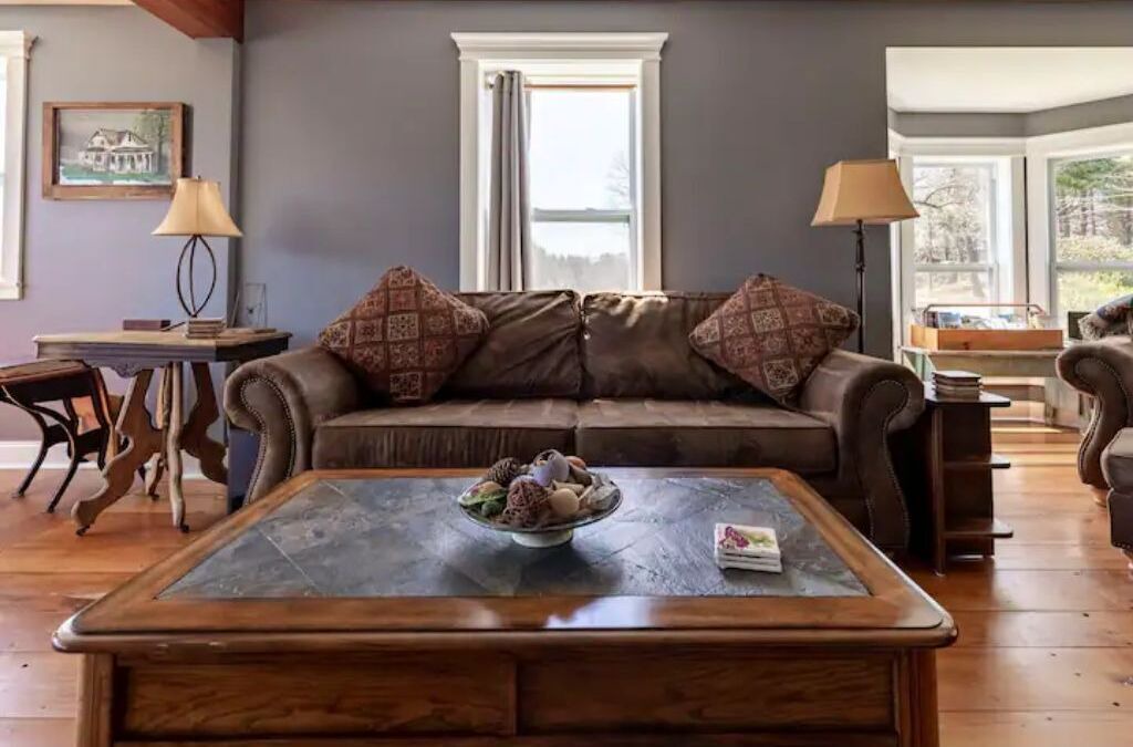 Photo of Livingroom in Hammondsport