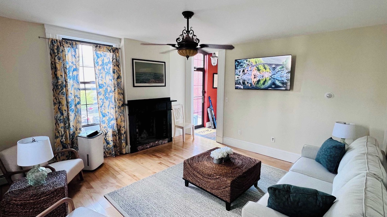 Photo of Livingroom in West End