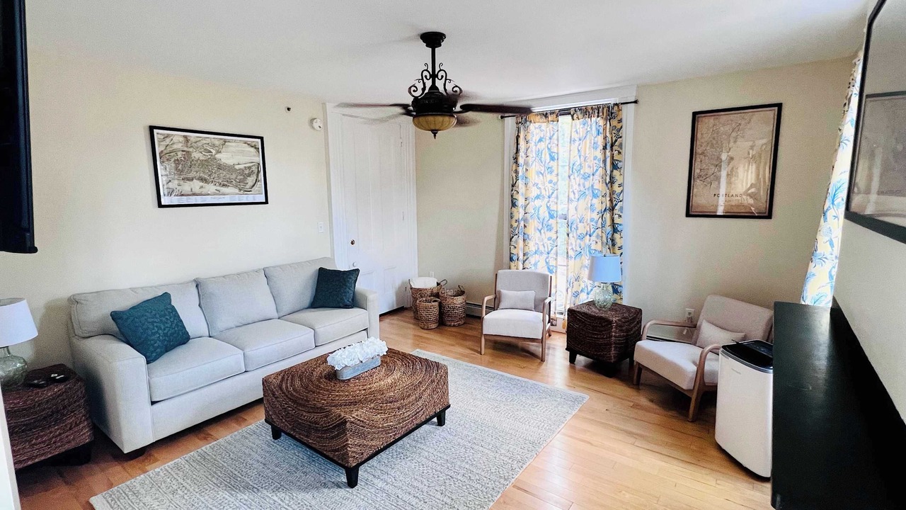 Photo of Livingroom in West End