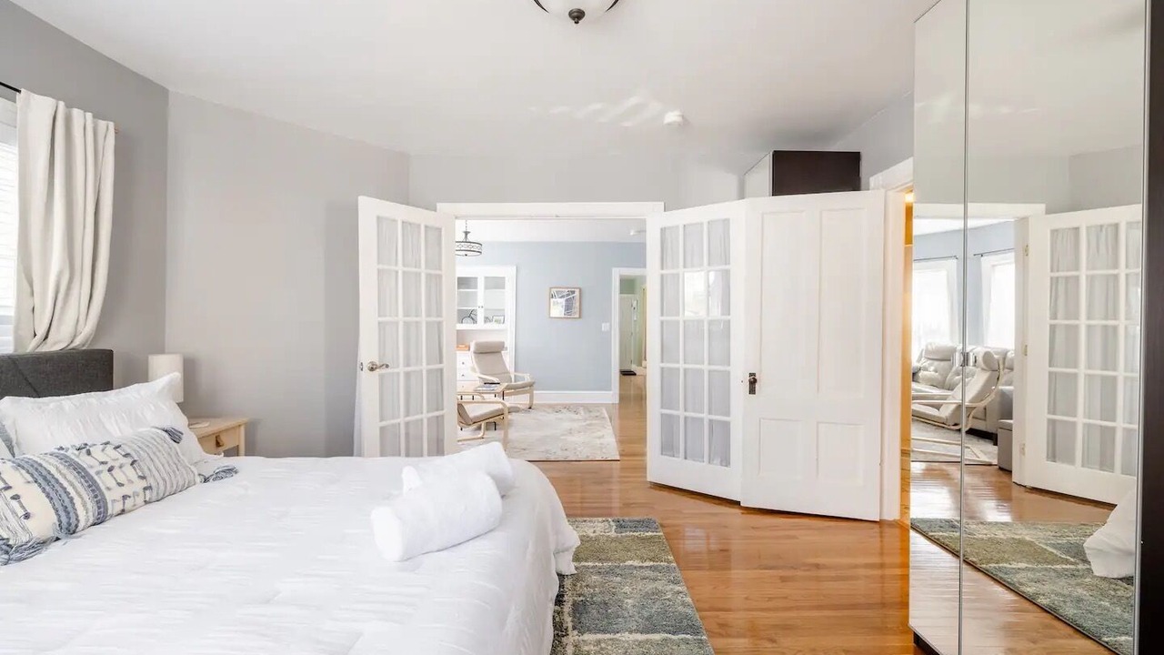 Photo of Bedroom in East Bayside