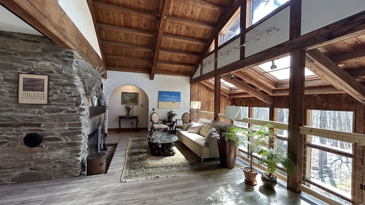 Photo of Livingroom in Bowdoin
