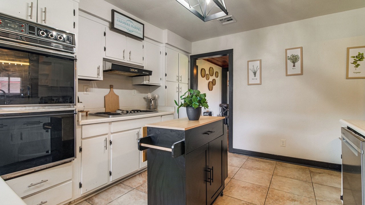 Photo of Kitchen in Langley