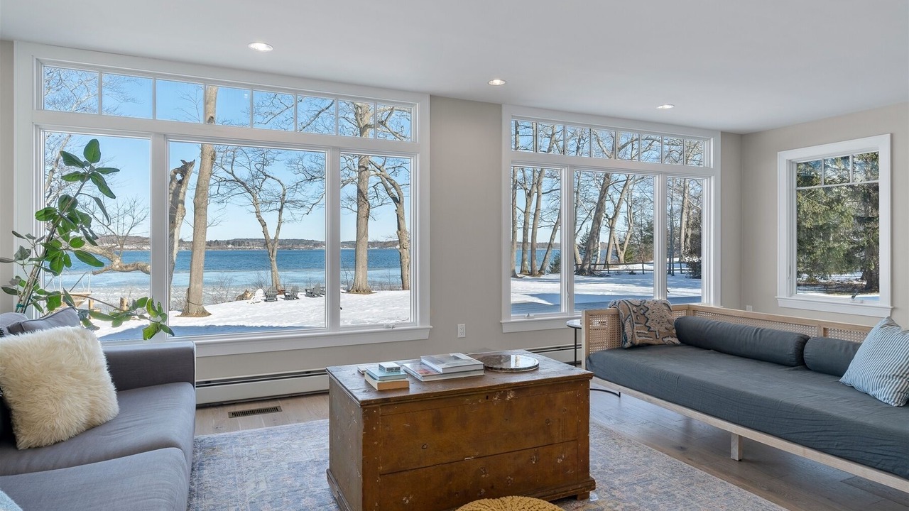 Photo of Livingroom in Yarmouth