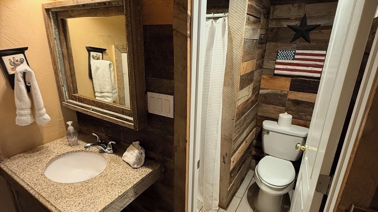 Photo of Bathroom in Glendale